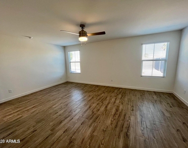 11414 W La Reata Avenue - Photo Thumbnail 9