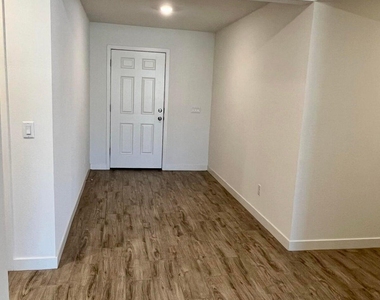 11414 W La Reata Avenue - Photo Thumbnail 2