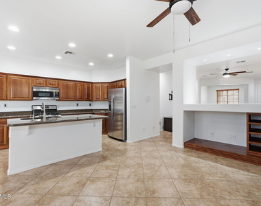 3822 W Adamanda Court - Photo Thumbnail 12