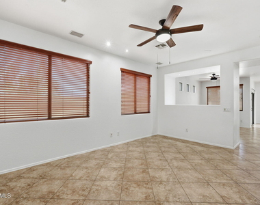 3822 W Adamanda Court - Photo Thumbnail 7