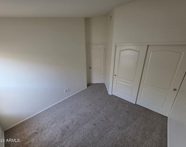 5532 W Southgate Avenue - Photo Thumbnail 10
