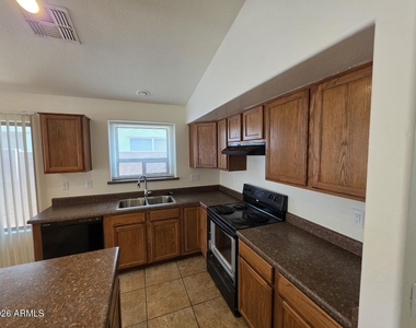 5532 W Southgate Avenue - Photo Thumbnail 4