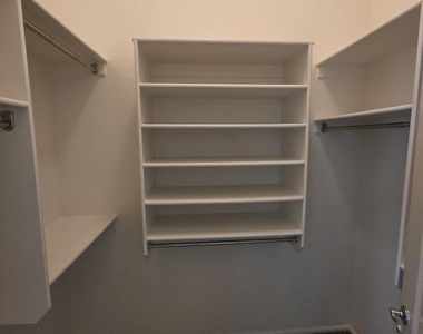 5532 W Southgate Avenue - Photo Thumbnail 16