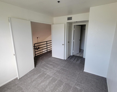154 W 5th Street - Photo Thumbnail 12