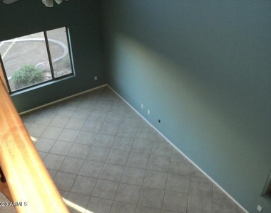8909 S 58th Lane - Photo Thumbnail 6