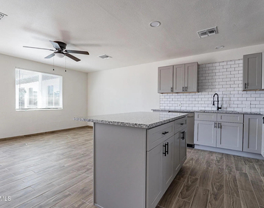 37 E El Parque Drive - Photo Thumbnail 13