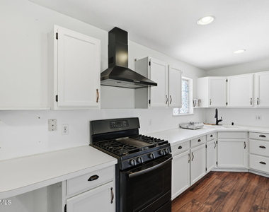 1239 W Elna Rae Street - Photo Thumbnail 14