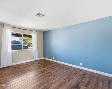 1239 W Elna Rae Street - Photo Thumbnail 9