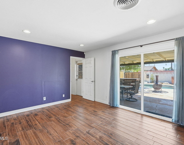 1239 W Elna Rae Street - Photo Thumbnail 17