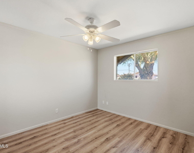 1239 W Elna Rae Street - Photo Thumbnail 23