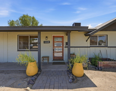 1239 W Elna Rae Street - Photo Thumbnail 3