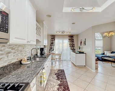 6516 N Via Divina -- - Photo Thumbnail 11
