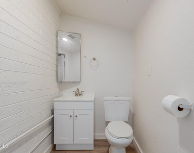 3622 W Sunland Avenue - Photo Thumbnail 20