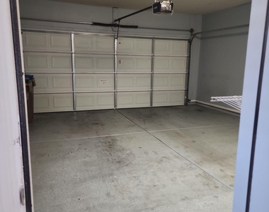 705 W Queen Creek Road - Photo Thumbnail 5