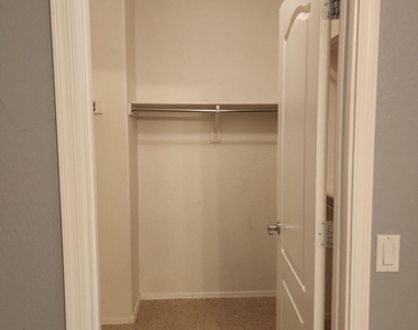 705 W Queen Creek Road - Photo Thumbnail 35