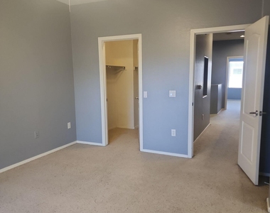 705 W Queen Creek Road - Photo Thumbnail 38