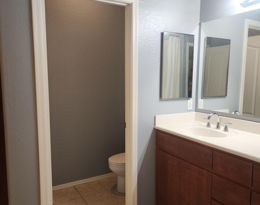 705 W Queen Creek Road - Photo Thumbnail 44
