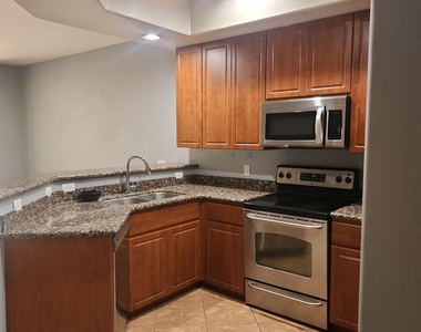 705 W Queen Creek Road - Photo Thumbnail 19