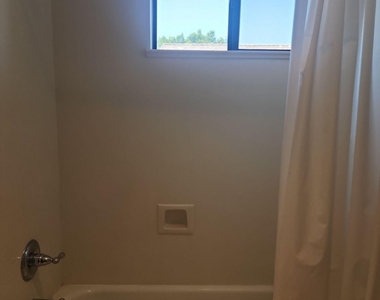 705 W Queen Creek Road - Photo Thumbnail 11