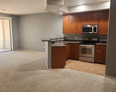 705 W Queen Creek Road - Photo Thumbnail 17
