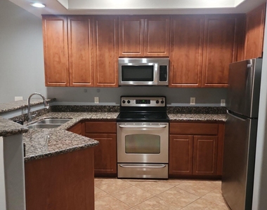 705 W Queen Creek Road - Photo Thumbnail 18