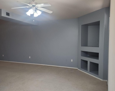 705 W Queen Creek Road - Photo Thumbnail 33