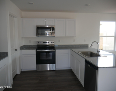 1397 E Peggy Drive - Photo Thumbnail 4