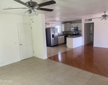 6611 E 1st Street - Photo Thumbnail 7