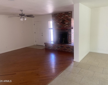 6611 E 1st Street - Photo Thumbnail 5