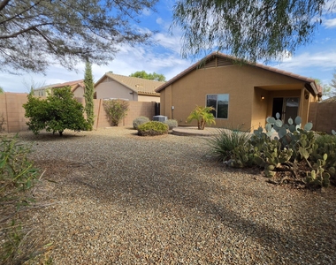 40458 W Hayden Drive - Photo Thumbnail 17