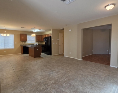 40458 W Hayden Drive - Photo Thumbnail 1