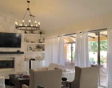 8741 W Wescott Drive - Photo Thumbnail 12