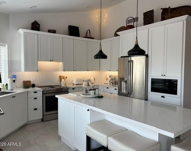 8741 W Wescott Drive - Photo Thumbnail 9