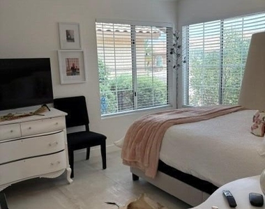 8741 W Wescott Drive - Photo Thumbnail 16