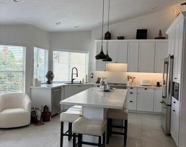 8741 W Wescott Drive - Photo Thumbnail 10