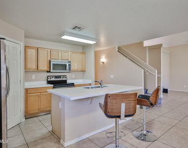 16176 W Statler Street - Photo Thumbnail 8