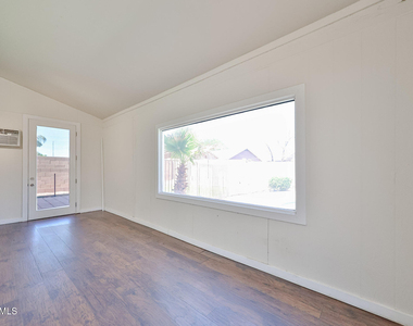 16176 W Statler Street - Photo Thumbnail 11