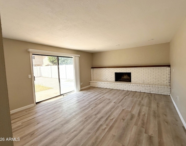 1529 E Edgewater Drive - Photo Thumbnail 23