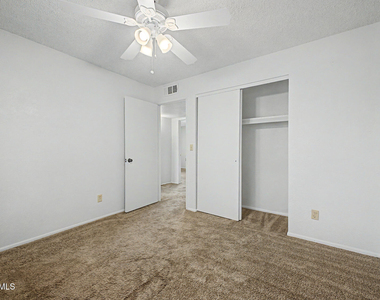 932 W Libra Drive - Photo Thumbnail 26