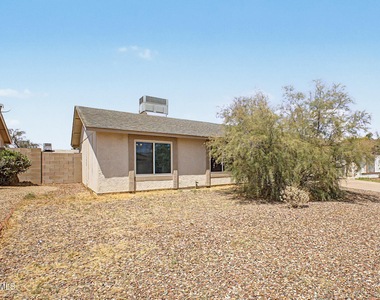 932 W Libra Drive - Photo Thumbnail 1