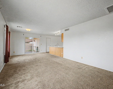 932 W Libra Drive - Photo Thumbnail 13