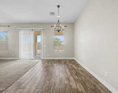 8833 S 167th Lane - Photo Thumbnail 14