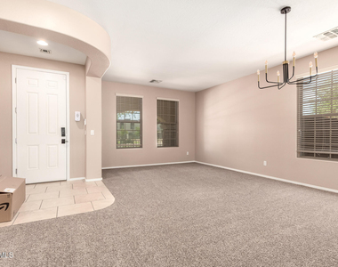 15204 W Westview Drive - Photo Thumbnail 5