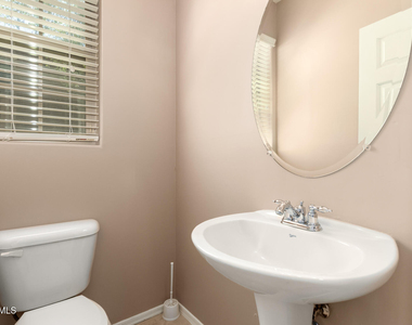 15204 W Westview Drive - Photo Thumbnail 15
