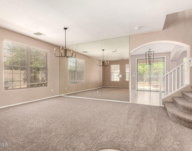 15204 W Westview Drive - Photo Thumbnail 4