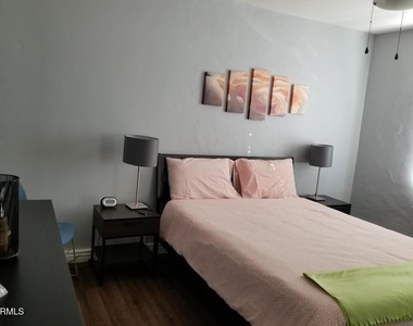 830 N 6th Avenue - Photo Thumbnail 12