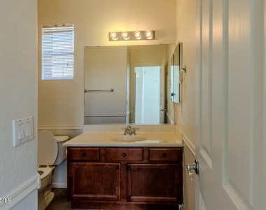 2051 E Carla Vista Drive - Photo Thumbnail 24