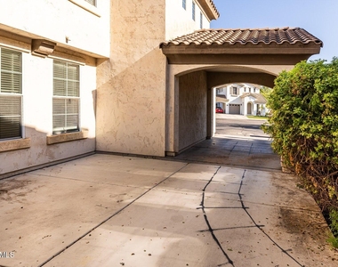 2051 E Carla Vista Drive - Photo Thumbnail 8