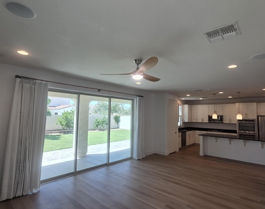 5220 S Hadron -- - Photo Thumbnail 2