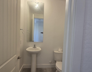 5220 S Hadron -- - Photo Thumbnail 11
